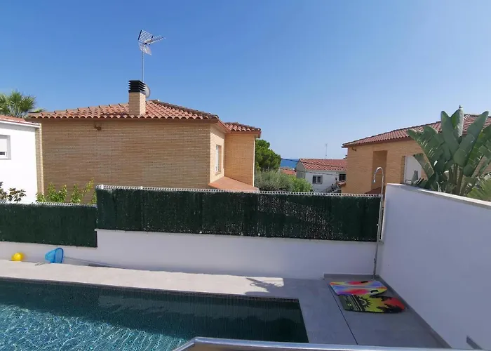 Casa Dorada * كالافيل